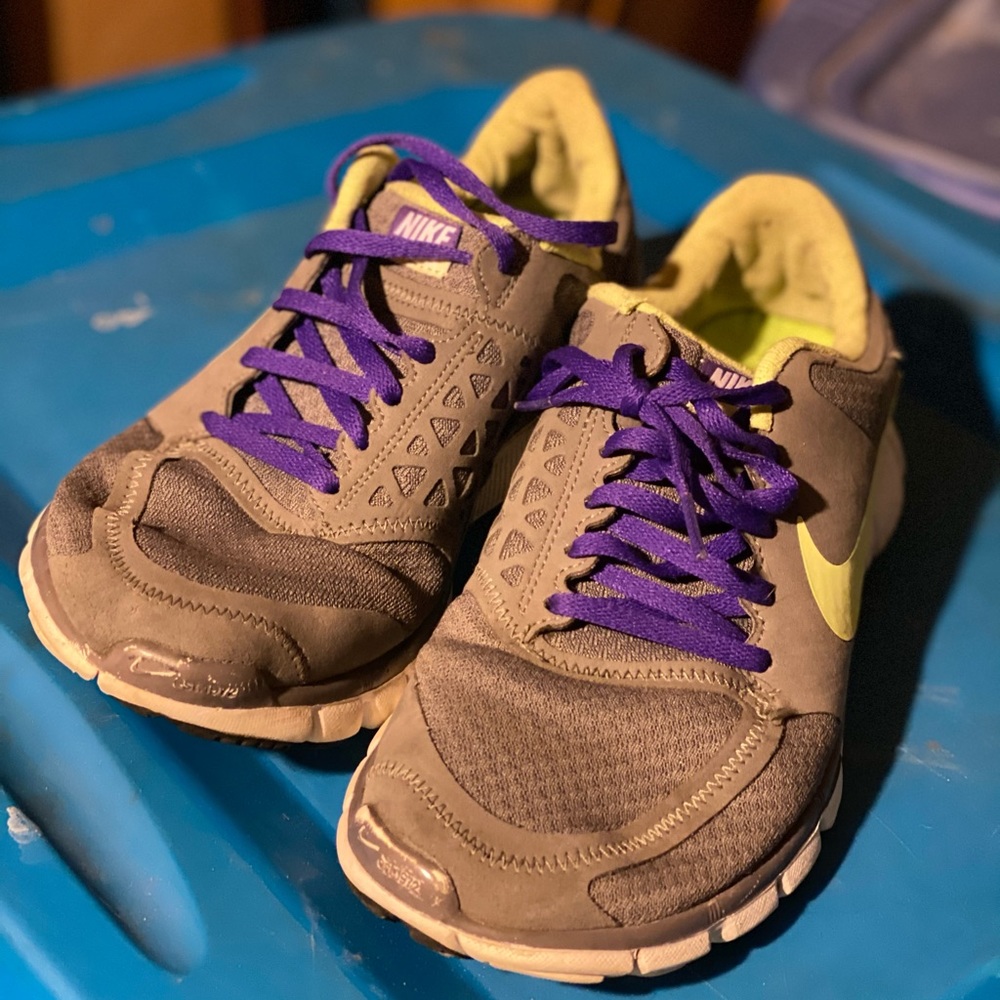 Women’s Nike free 7.0 running shoes